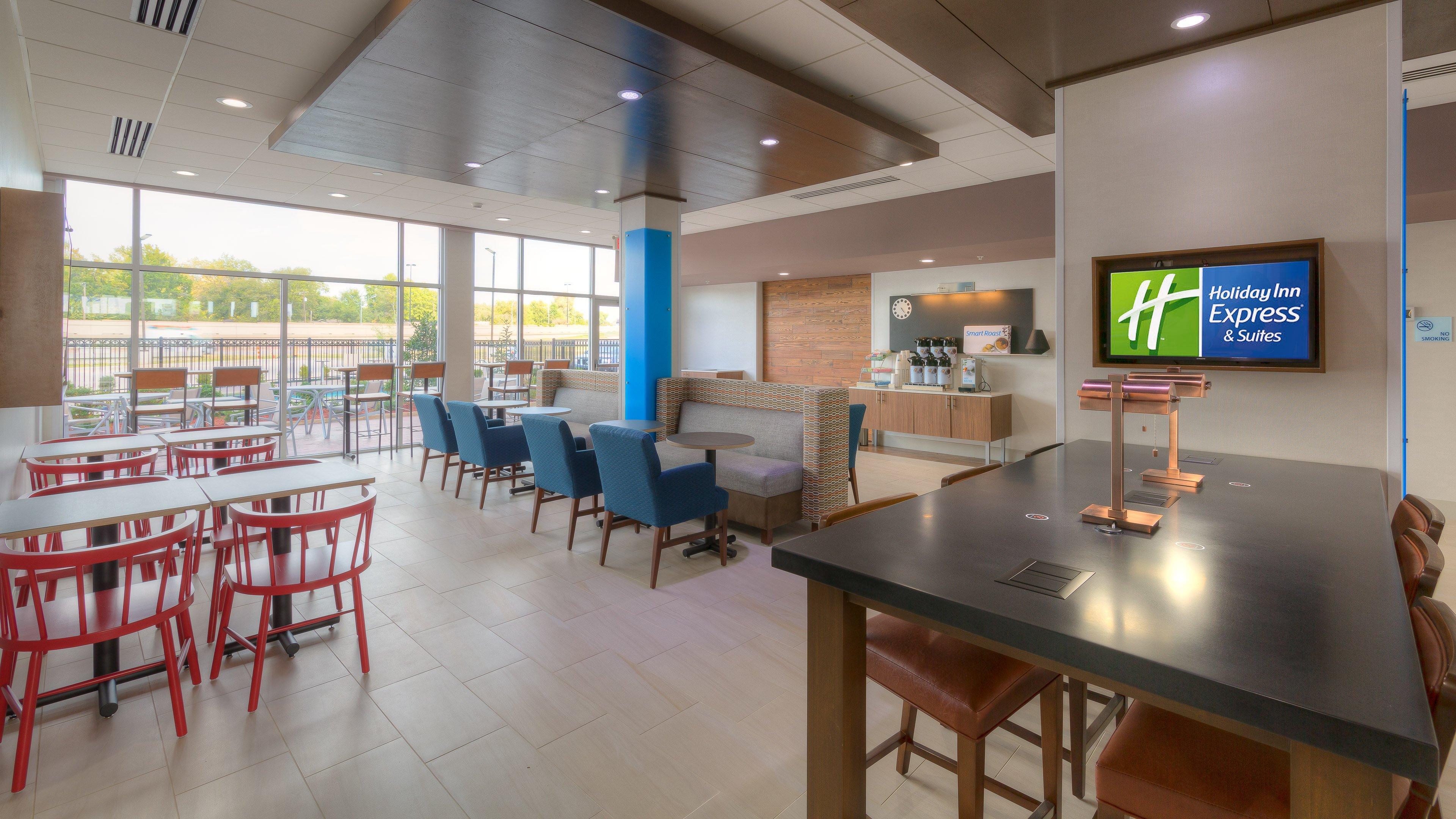 Holiday Inn Express & Suites Tulsa Midtown By Ihg Exterior photo